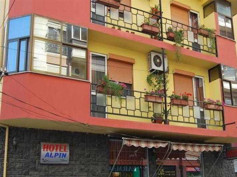 Hotel Alpin Tirana